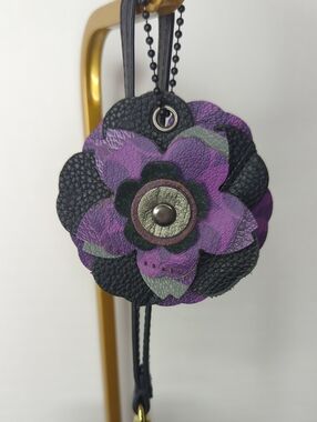 Handmade Bag Flower - Charm Only